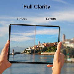 VETRO TEMPERATO SPIGEN GLAS.TR SLIM IPAD AIR 10.9 4 / 5 / 6 / 2020-2024 / PRO 11 2 / 3 / 4 / 2020-2022 TRASPARENTE