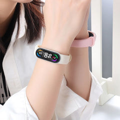 BRACCIALE IN SILICONE PER XIAOMI MI BAND 5 / 6 / 6 NFC / 7 HEYBAND ICON NERO