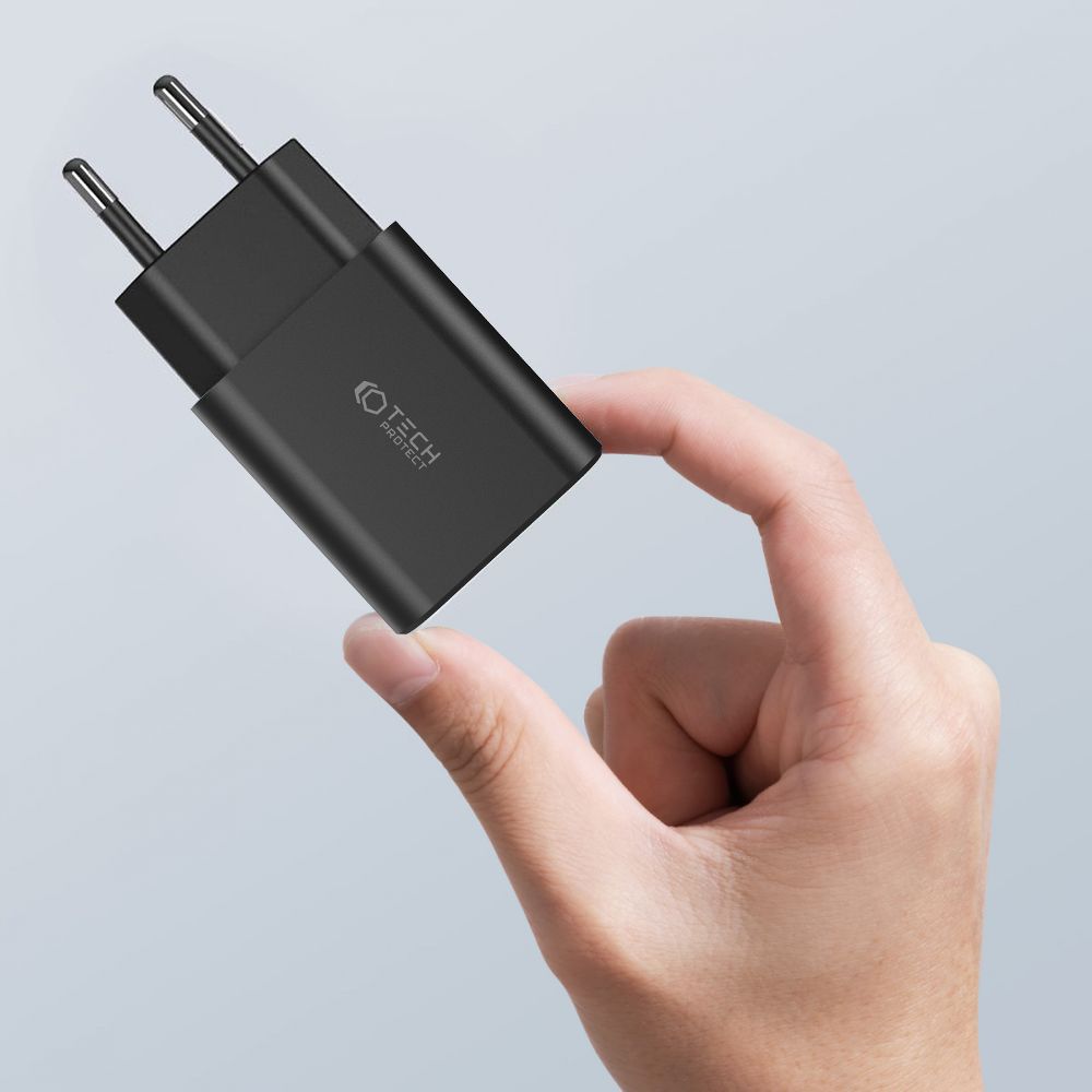 CARICATORE DI RETE PER CELLULARE E TABLET TECH-PROTECT NC30W CARICATORE DI RETE A 2 PORTE PD30W/QC3.0 NERO