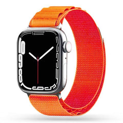 CINTURINO IN NYLON PER APPLE WATCH 4 / 5 / 6 / 7 / 8 / 9 / SE (38 / 40 / 41 MM) ARANCIONE